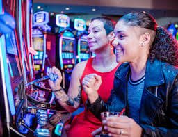 Antarmuka platform slotbet dengan navigasi mudah dan desain modern